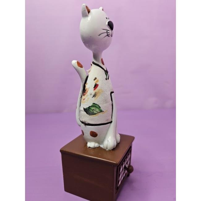 Уютная кошка